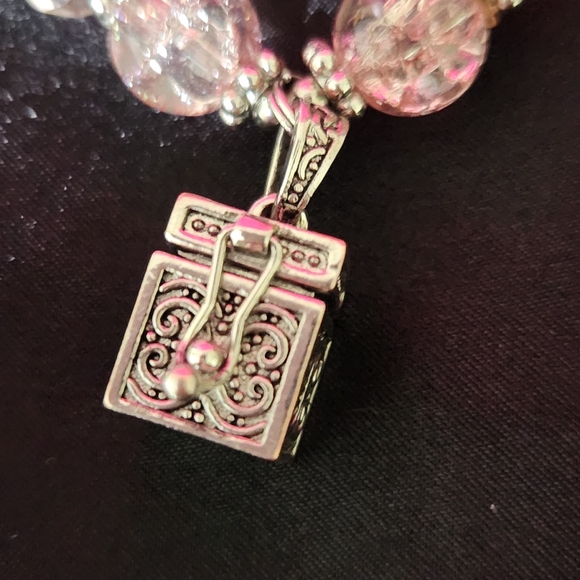 Alexa's Angels Prayer Box Charm Beaded Pink Crystal Bracelet, Large - Picture 6 of 8